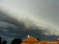 Fot. 4. Okolice Wałbrzycha. Kolejne etapy przesuwania się chmury cumulonimbus arcus rano (godz. 8:27 – 8:29) 22 sierpnia 2012 r.