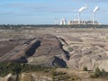 Kopalnia odkrywkowa węgla brunatnego i elektrownia w Bełchatowie. Fot. Andrew Hill, źródło: https://www.flickr.com, dostęp: 05.01.15
