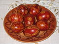 Pisanki, barwione w łupinach cebuli. Fot. Viktar Pałściuk, źródło: http://commons.wikimedia.org/wiki/File:Belarusian_Easter_Eggs.jpg, dostęp: 02.04.2015
